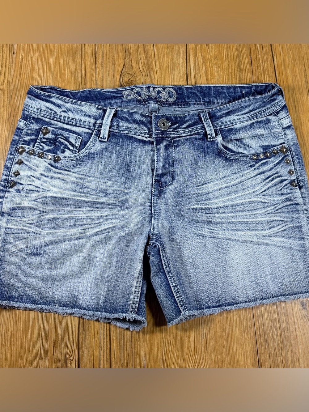 Bongo Womens Juniors 11 Denim Shorts Studded Y2K Acid Wash Raw Hem Grunge